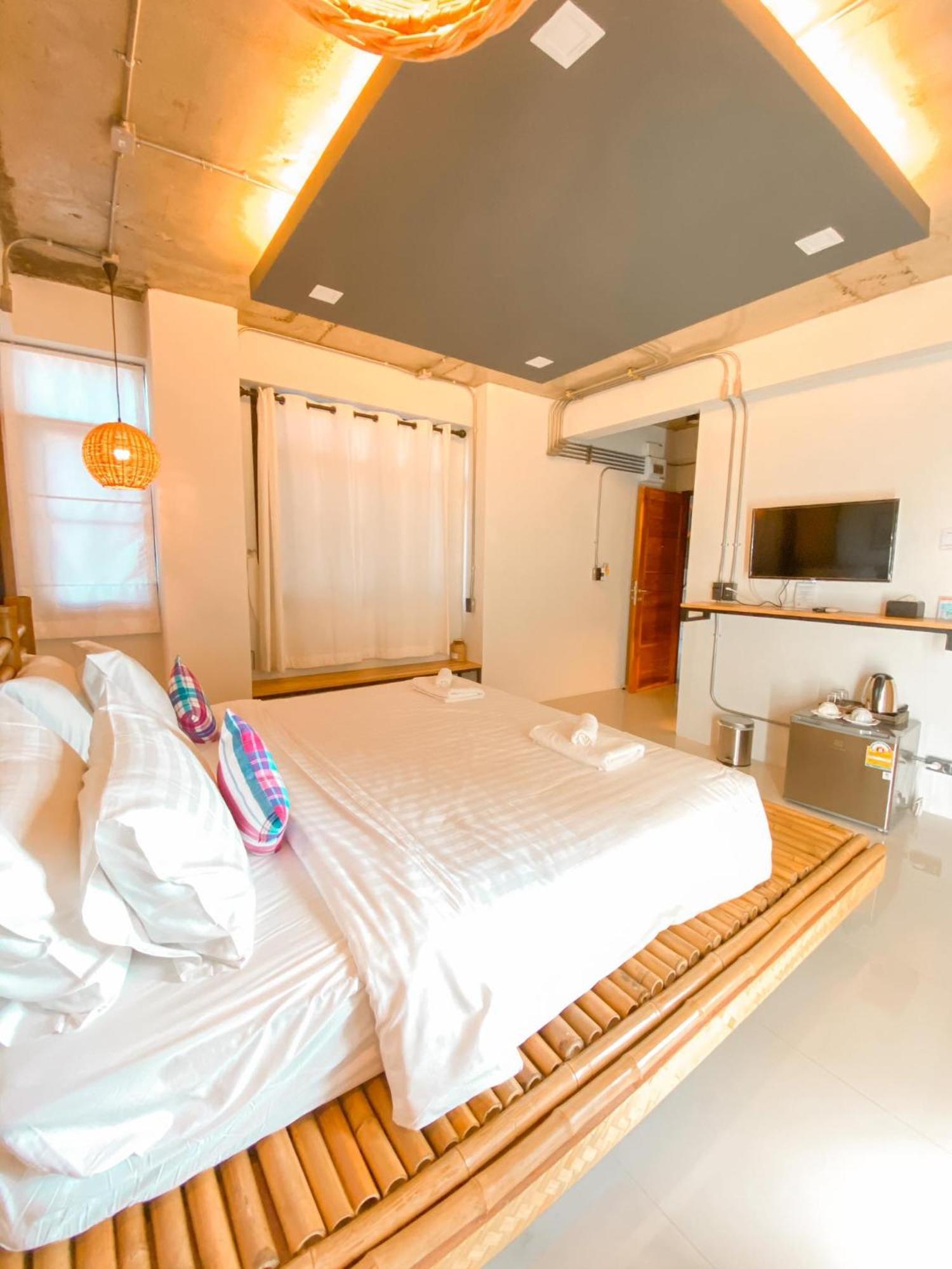 Luck Esan Loft Hotel Ubon Ratchathani Luaran gambar